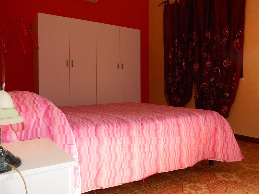 Villa Robinia Massafra Cameră foto